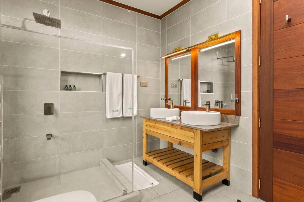 Kirimara Woodlands, Nanyuki Hotel Kültér fotó